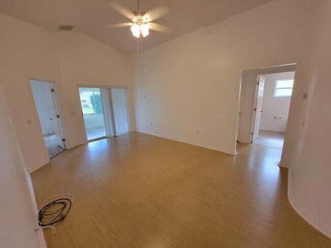 Building Photo - Ready for you to call home!