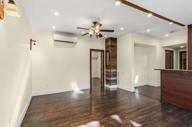 Building Photo - Charming Rustic 3-Bedroom + bonus rooms in Ashland, OR