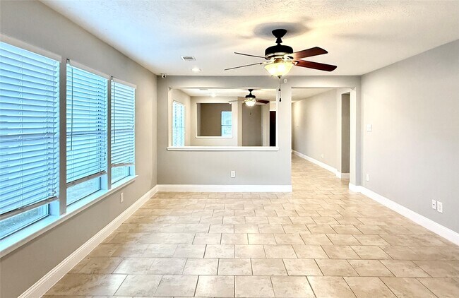 Building Photo - 16026 Arapaho Bend Ln