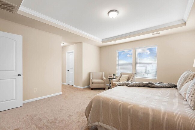 Building Photo - Beautiful Five Bedroom Home in Indian Trail!
