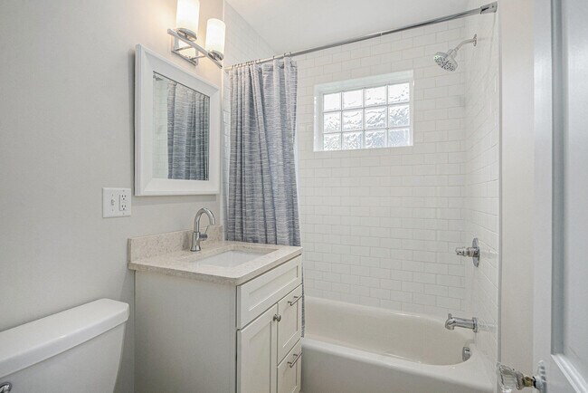 Building Photo - 1207 Prescott Ave