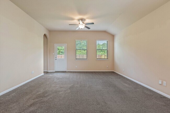 Building Photo - 11053 Patriot Ct