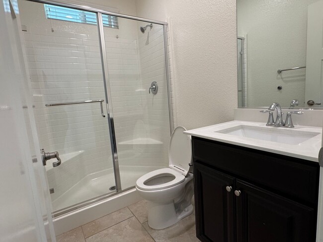 Building Photo - West Roseville home with solar - avail 5/15