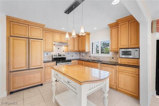 Building Photo - 9615 Halyards Ct