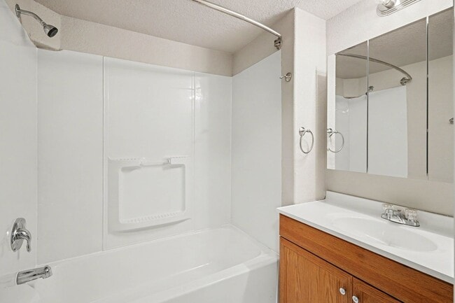 Building Photo - 3624 Venice Grove