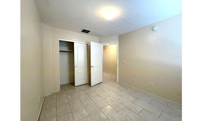 Building Photo - 10844 S Lake Gambusi Dr