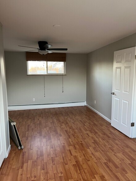 2nd floor bedroom - 2938 W 42nd Ave
