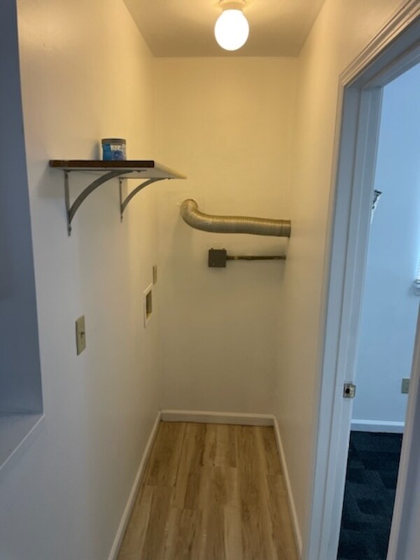 Building Photo - 1415 Longfield Ave