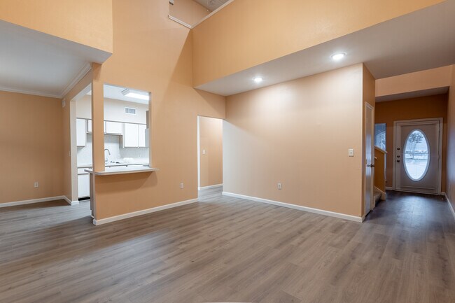 Building Photo - 1236 Canyon Creek Cir