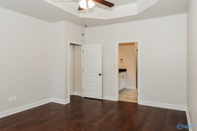 Building Photo - 27462 Dieken Dr