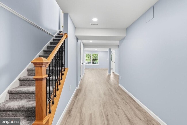Building Photo - 1046 Balley Dr