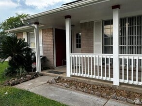 Building Photo - 4730 Cairnsean St