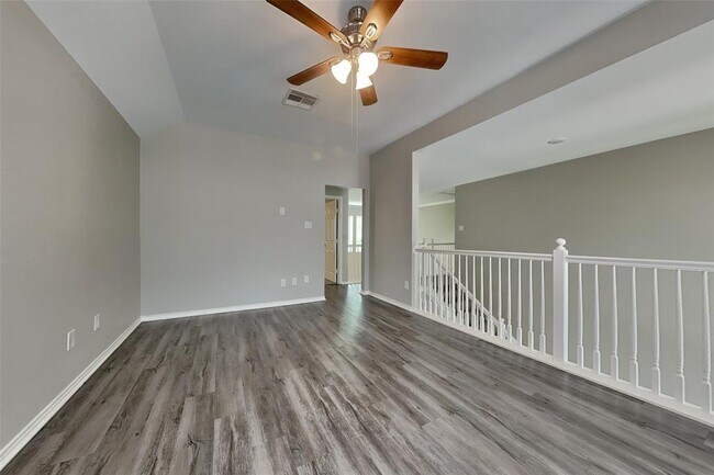 Building Photo - 26880 Armor Oaks Dr