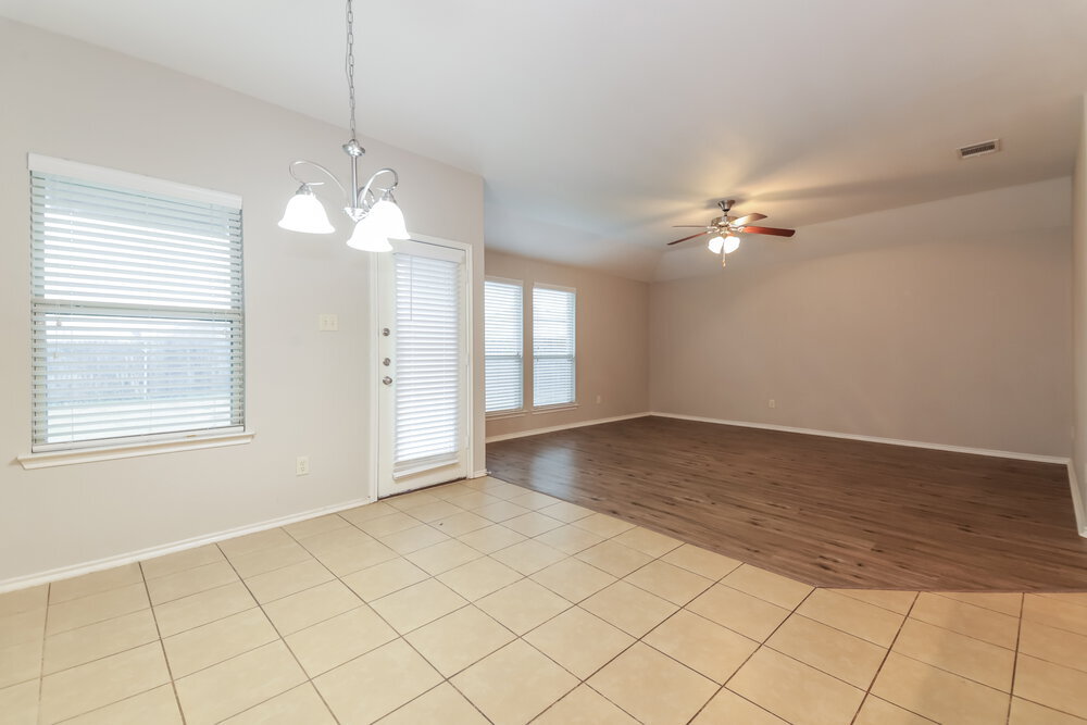 Building Photo - 1813 Cedar Wood Trail