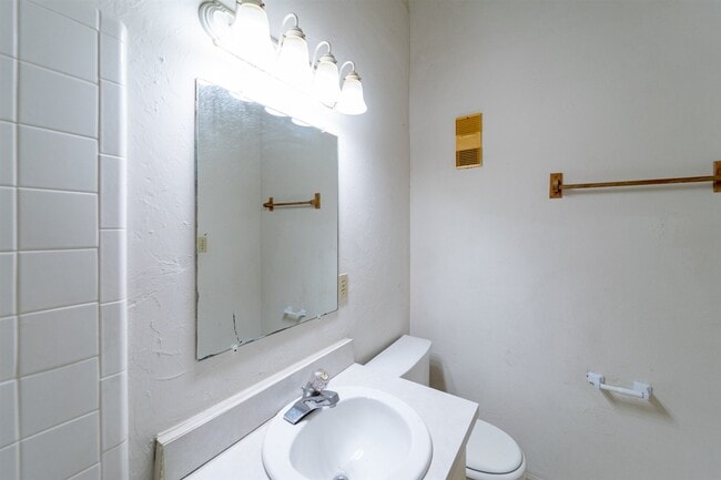 Building Photo - 1349 Rumba Ln