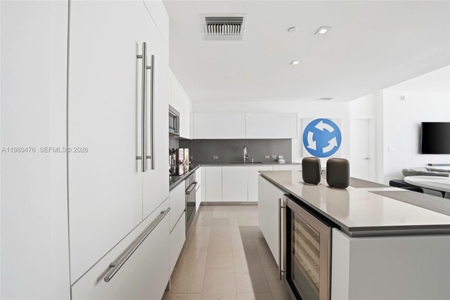 Building Photo - 88 SW 7th St