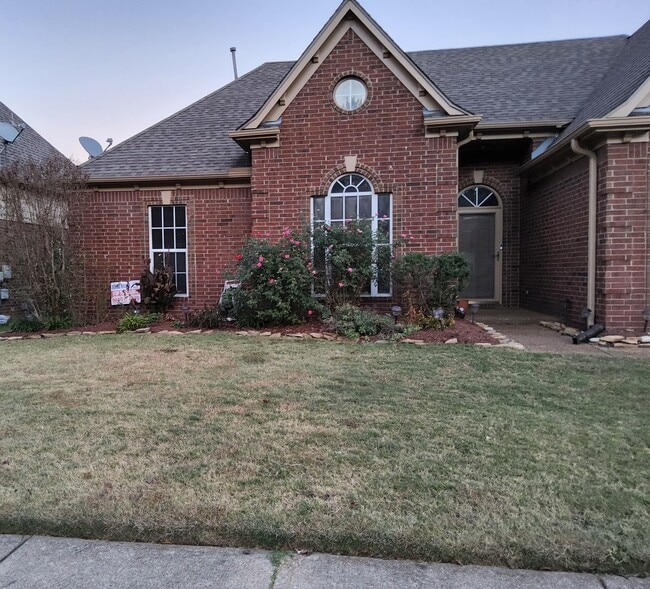 Building Photo - 4616 Tulip Bend Dr