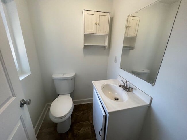 Building Photo - 3530 Beaumont Ave