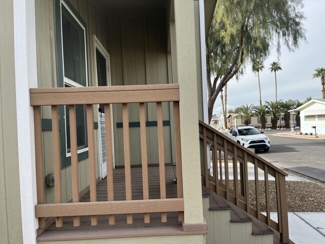 Building Photo - 5303 E Twain Ave