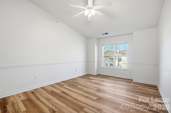 Building Photo - 17122 Red Feather Dr