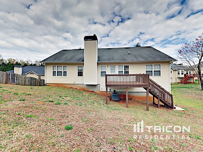 Building Photo - 6821 Hickory Hollow Dr