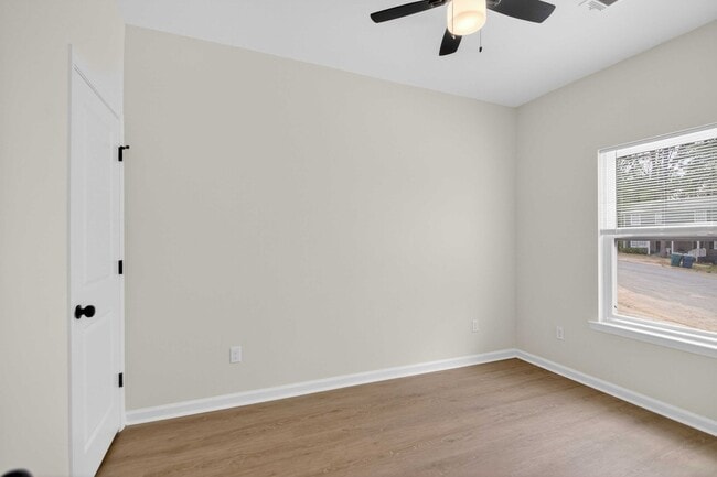 Building Photo - 2005-2007 Scotty Ct