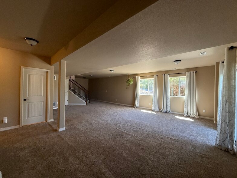 Building Photo - 15834 Kansas Pacific Ct