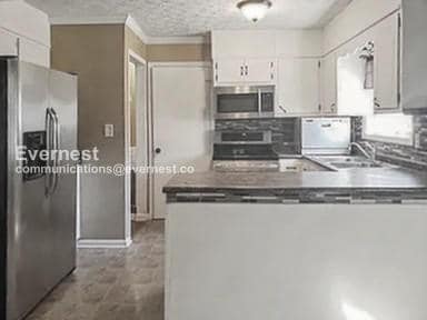 Building Photo - 2131 Oland Cir