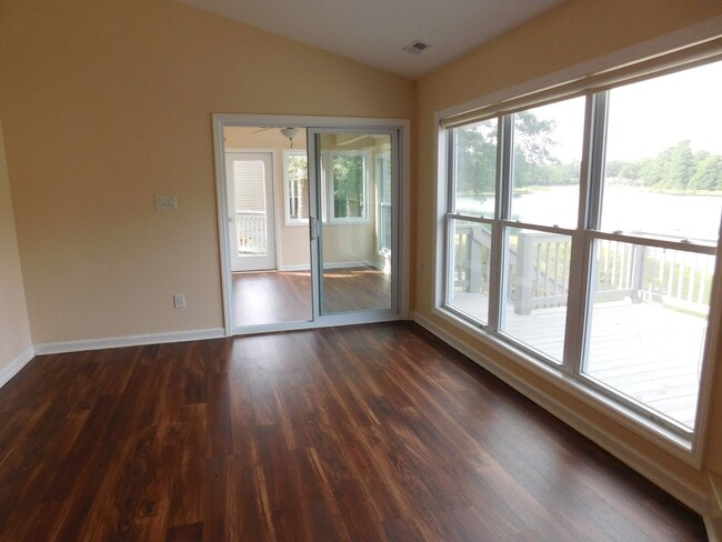 Building Photo - 7151 Windward Dr