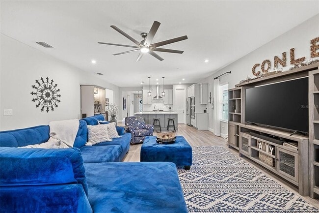 Building Photo - 5540 Del Coronado Dr