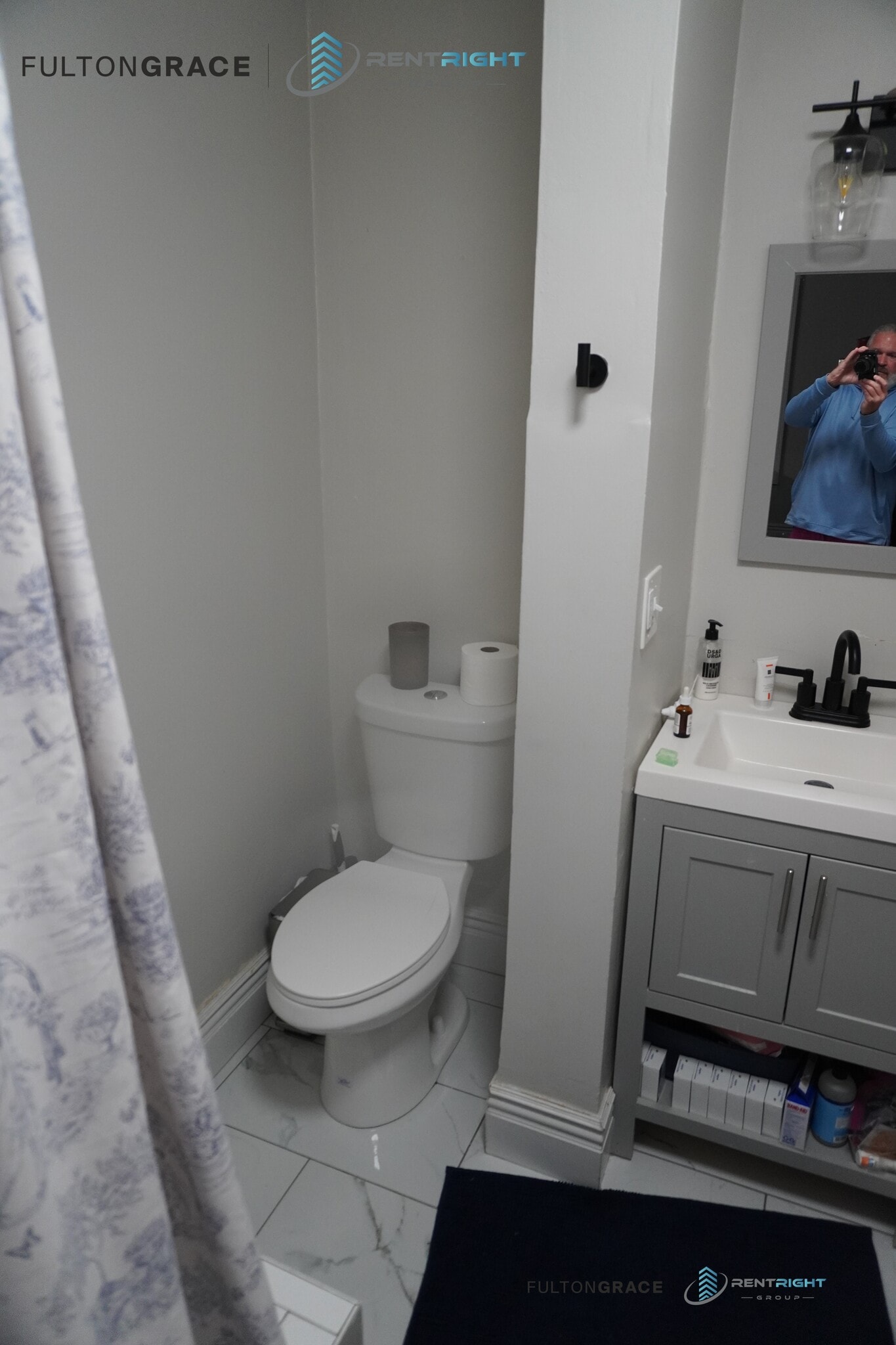 Building Photo - 2031 W 23rd St