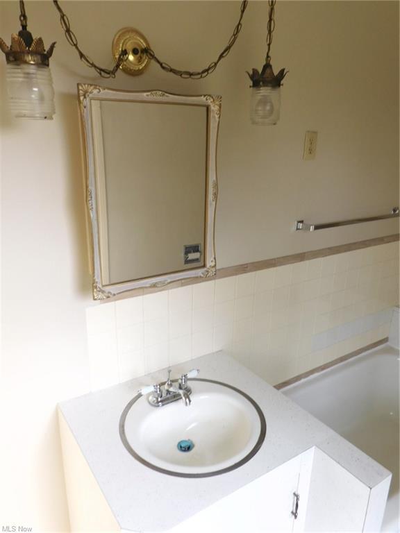 Building Photo - 16 S Hubbard Rd