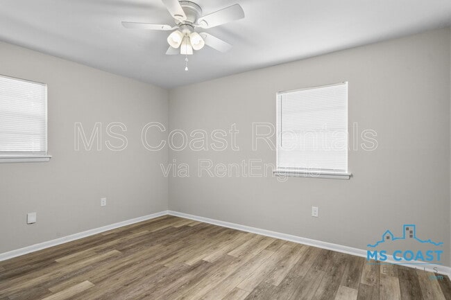 Building Photo - 2121 Alice Dr