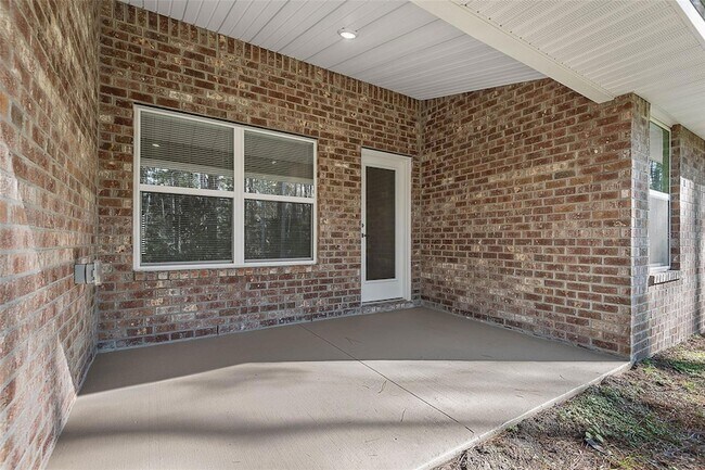 Building Photo - 14 Reston Pl