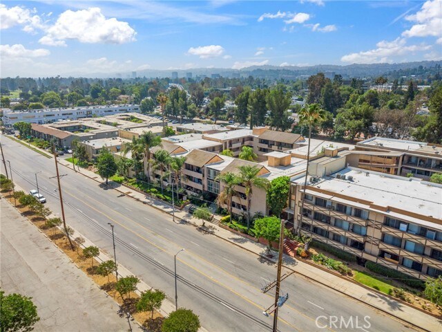 Building Photo - 17000 Burbank Blvd
