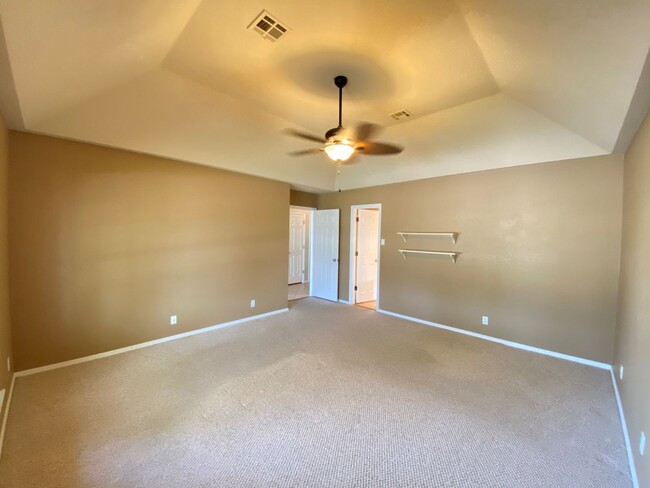 Building Photo - Union Schools 3 bed, 2, bath, 2 car garage