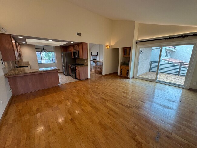 Building Photo - 61 Trinidad Bend