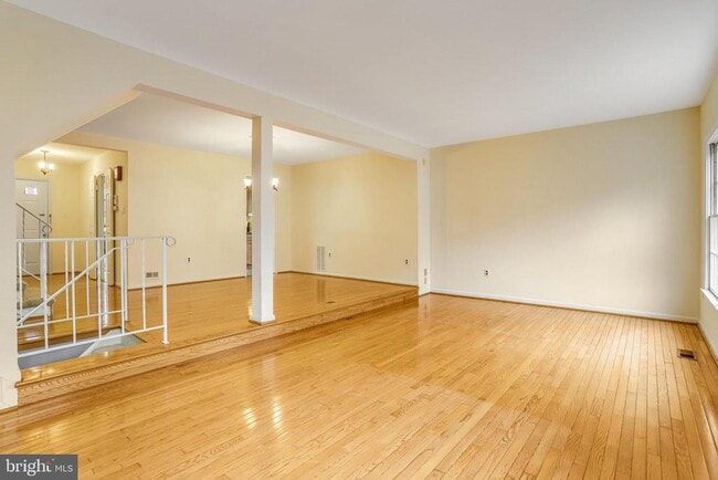 Building Photo - 8003 Bethelen Woods Ln