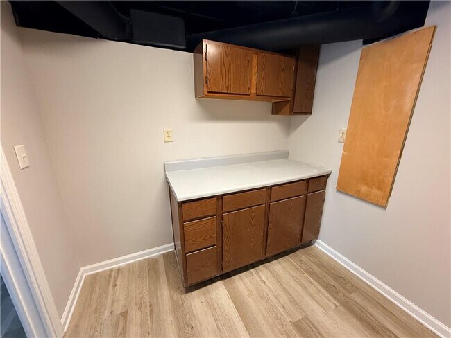 Building Photo - 1351 Old Johnson Ferry Rd NE