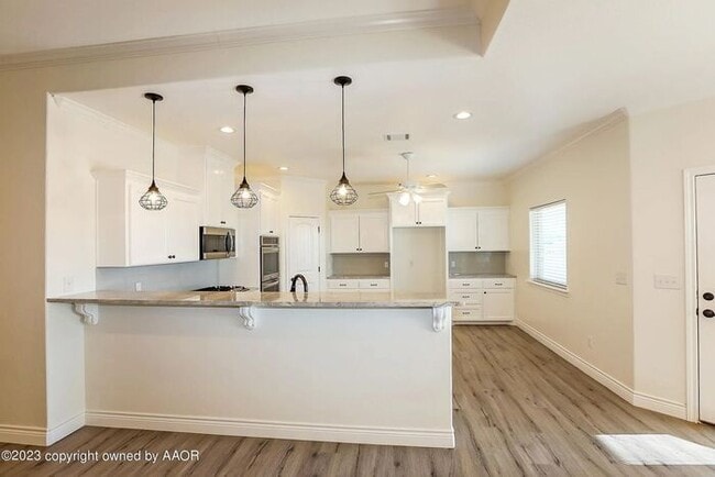 Building Photo - 18401 Bradley Ln