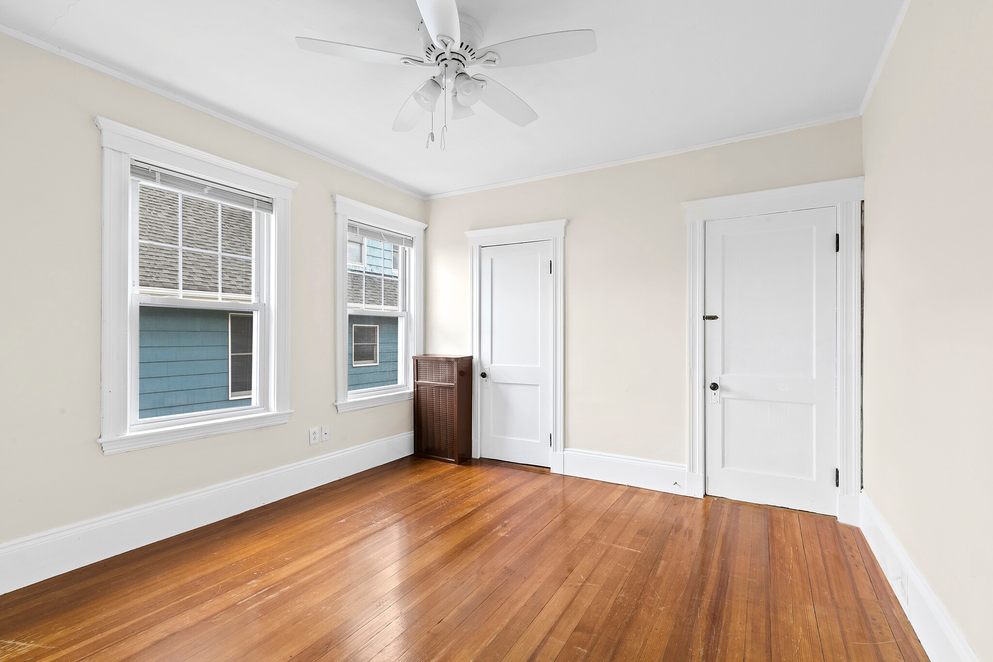 Building Photo - 723 Fellsway