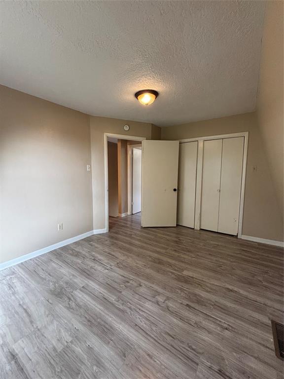 Building Photo - 216 S Pruett St