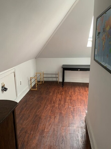 Building Photo - 77 Sheridan Ave