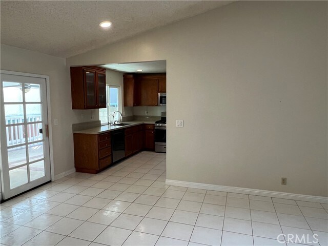 Building Photo - 2248 Tulip Ave