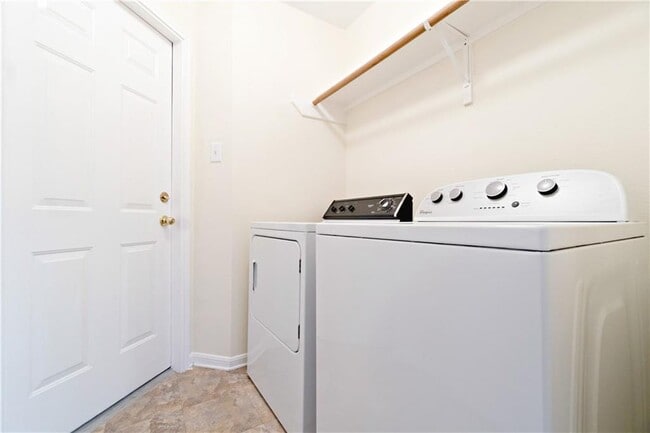 Building Photo - 11214 Amaranth Ln