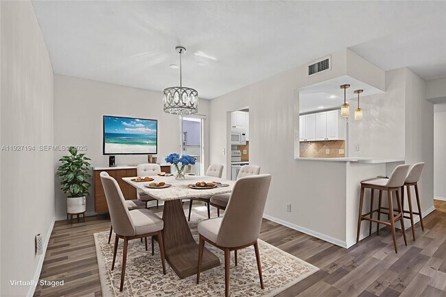 Building Photo - 3100 Riverside Dr