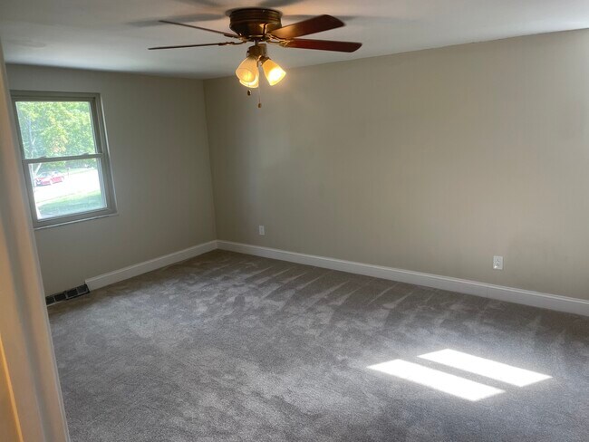 Building Photo - 8579 Renford Ct