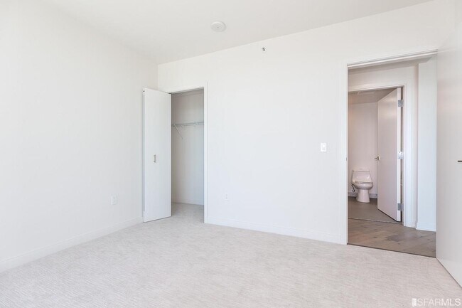 Building Photo - 401 Harrison St