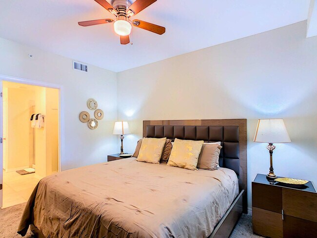 Building Photo - 4784 Clock Tower Dr