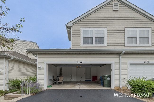 Building Photo - 1524 Meadowsedge Ln